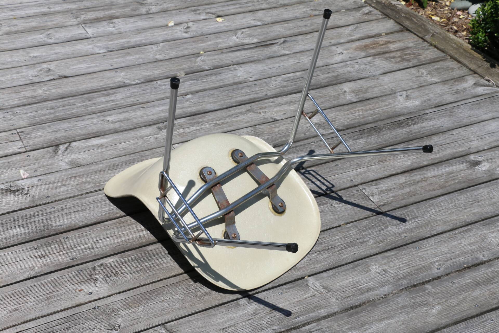 Eames cream shell chair Herman Miller