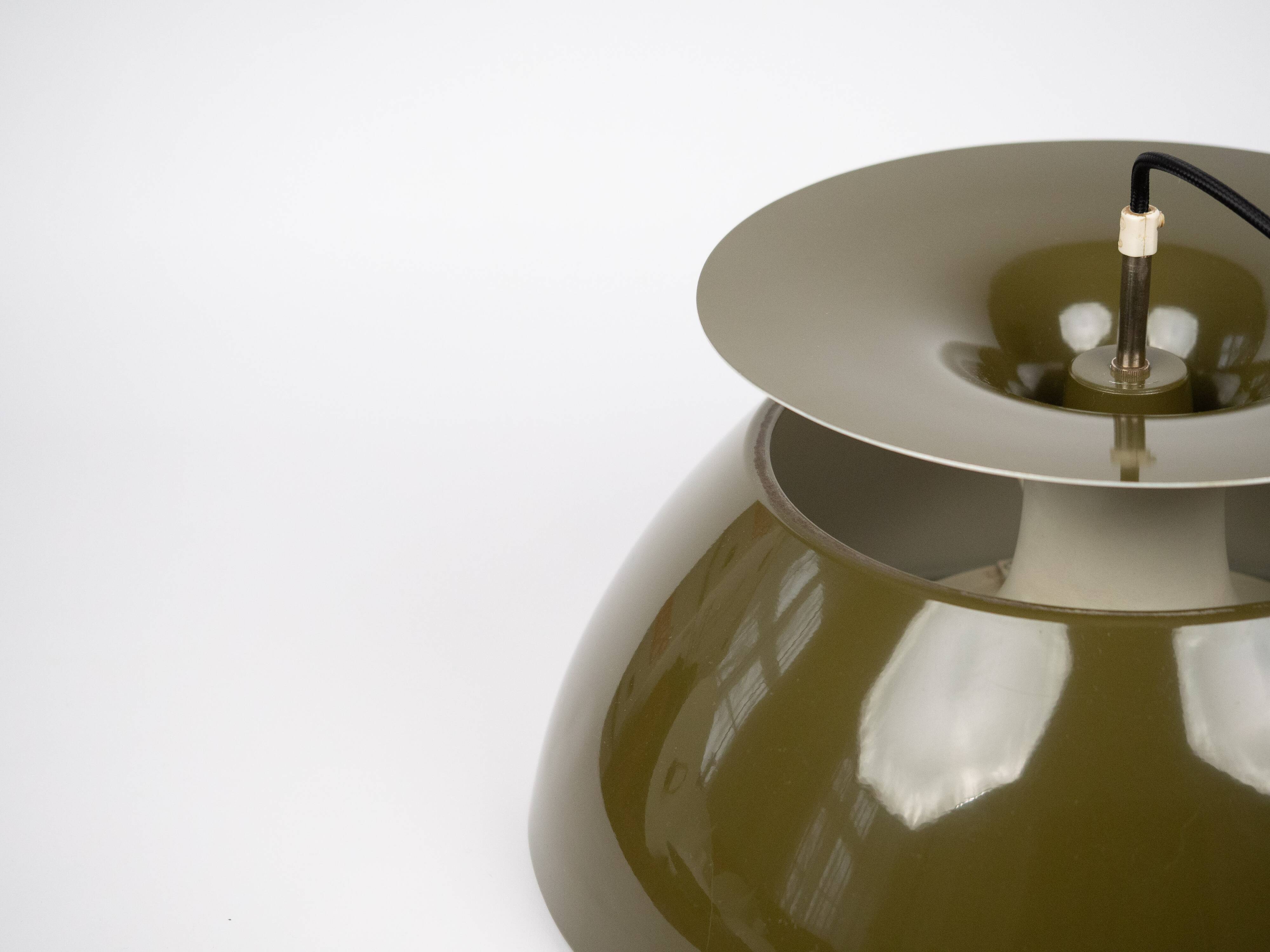 Danish vintage pendant lamp Jutlandia by Jorgen Hoj, Holmegaard, 1970s