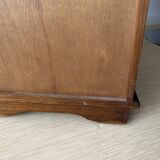 Exotic style pyramidal drawer column