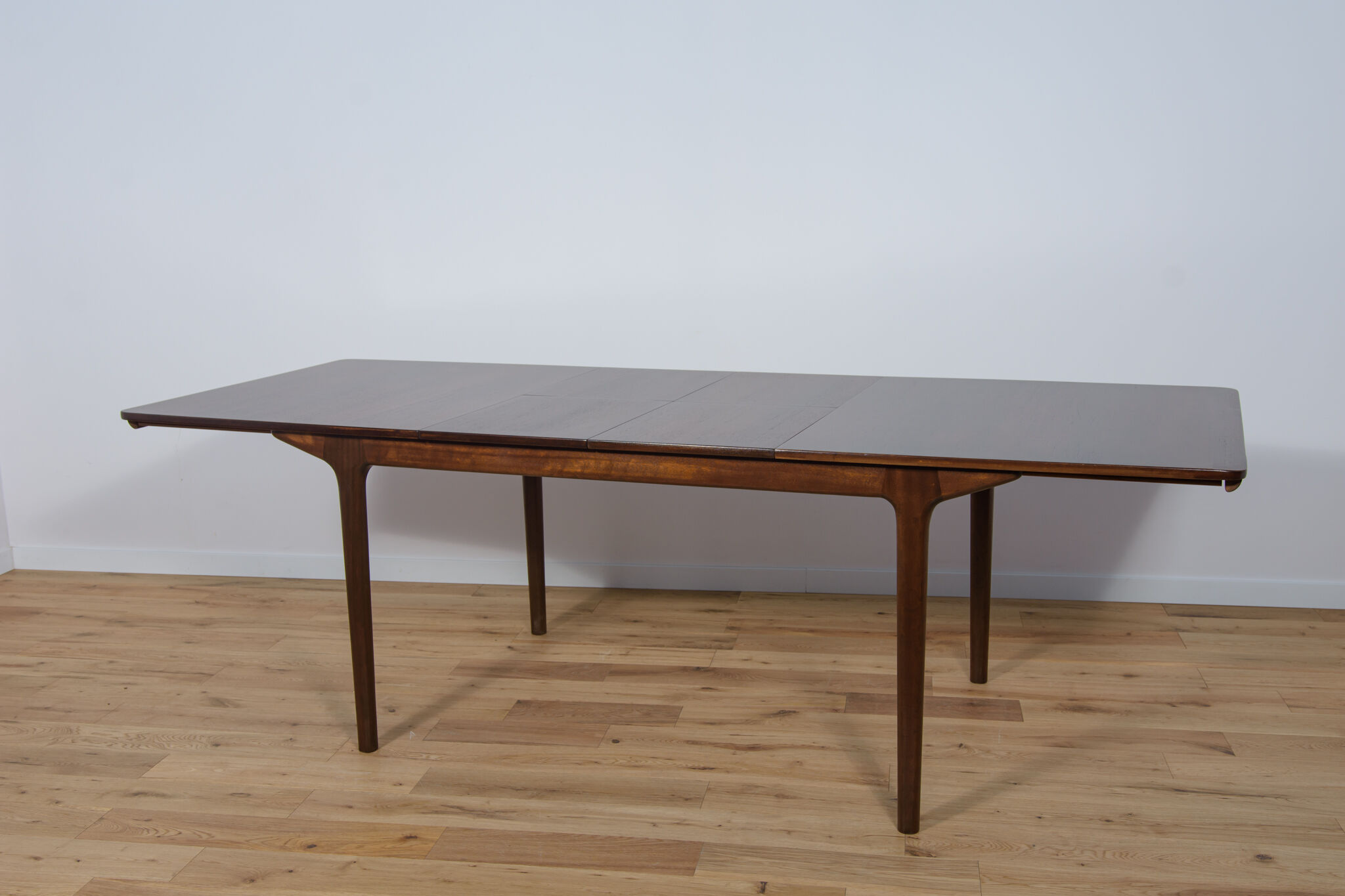 Mid-Century Teak Extendable Dining Table from McIntosh, 1960s