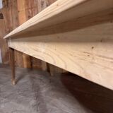Farm table