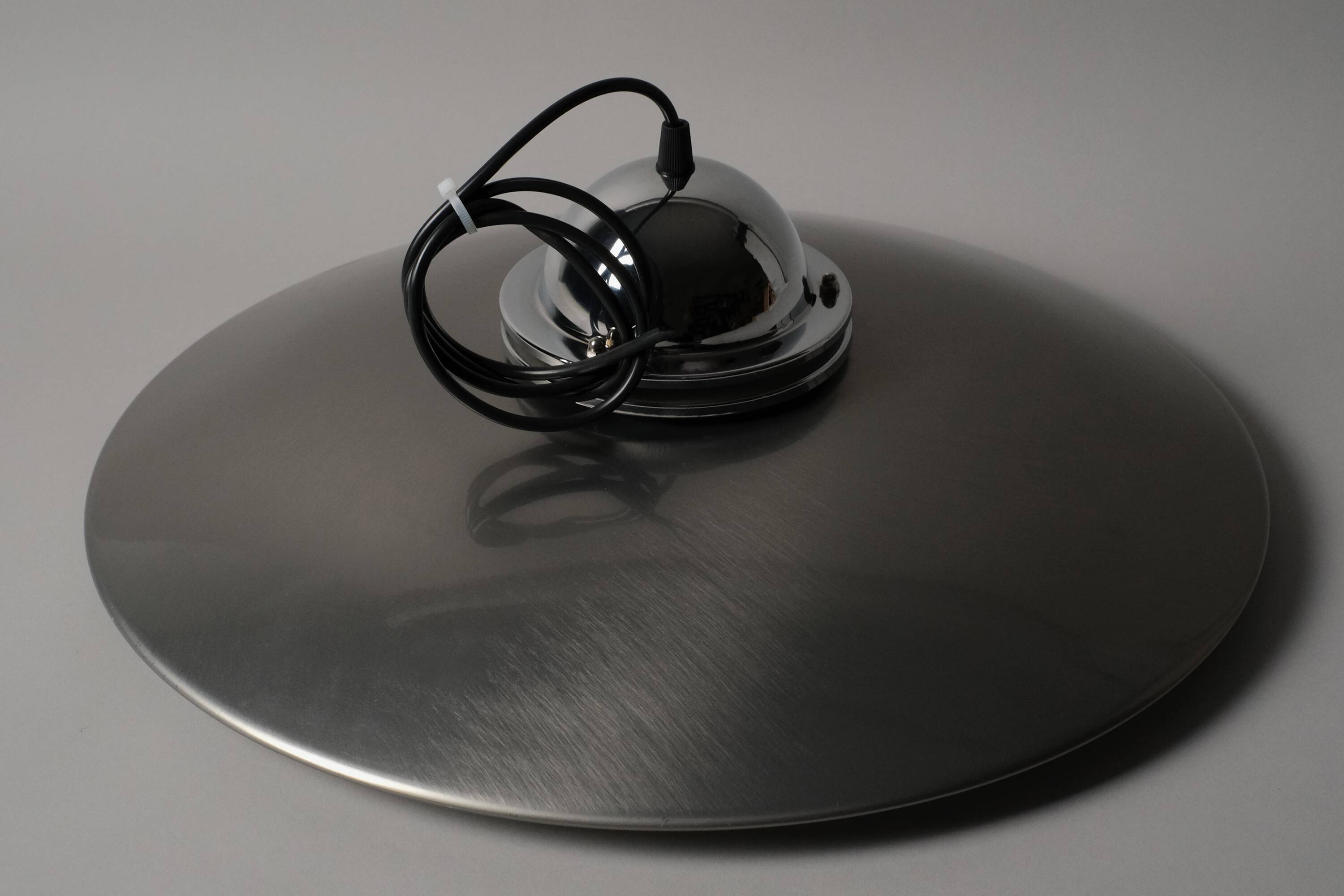 Belid T1390 Pendant Lamp by Jan Eskil Eskilsson, UFO Saucer, 1980s Swedish Modern Lighting.