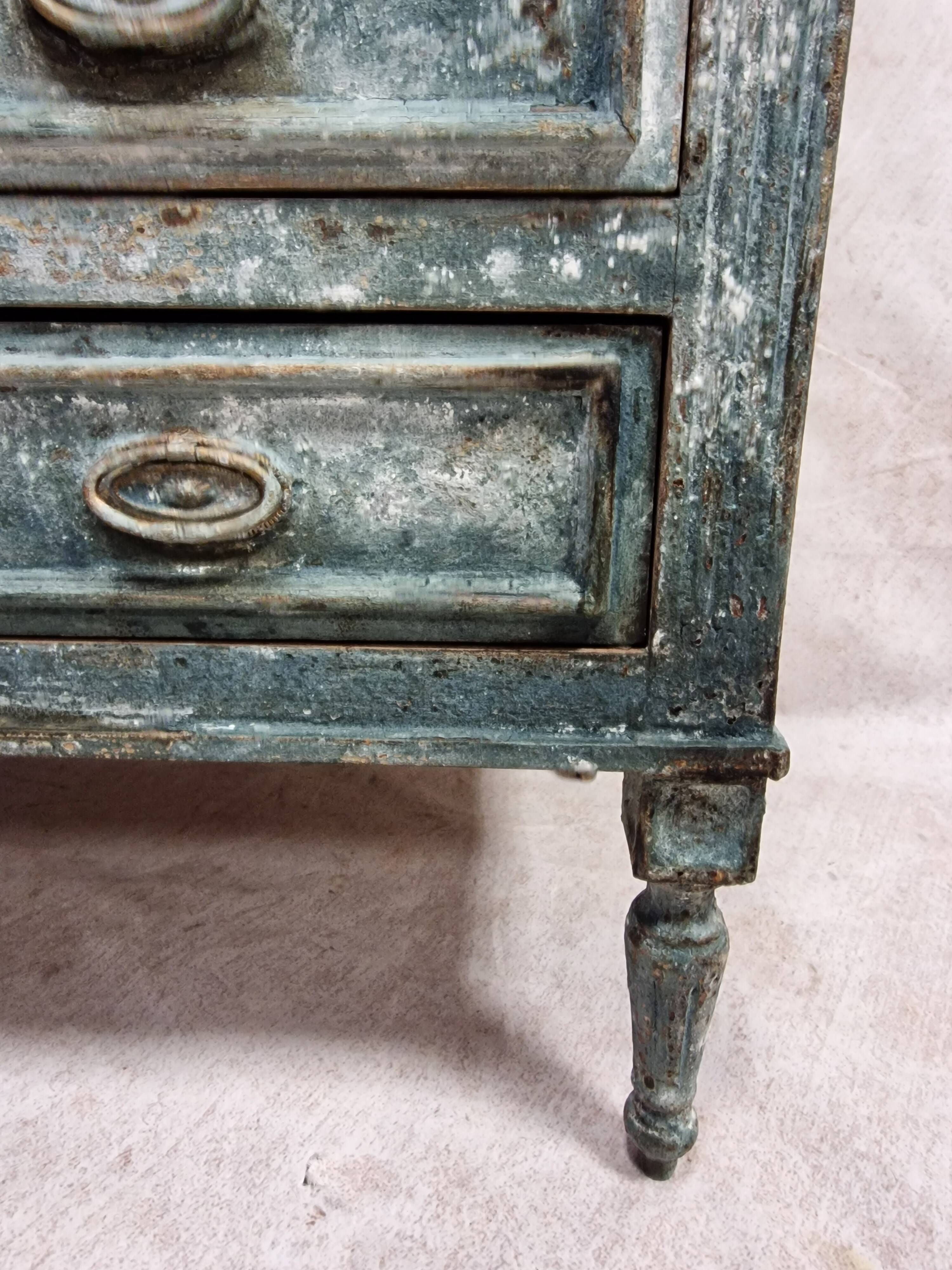 Small patinated chest of drawers