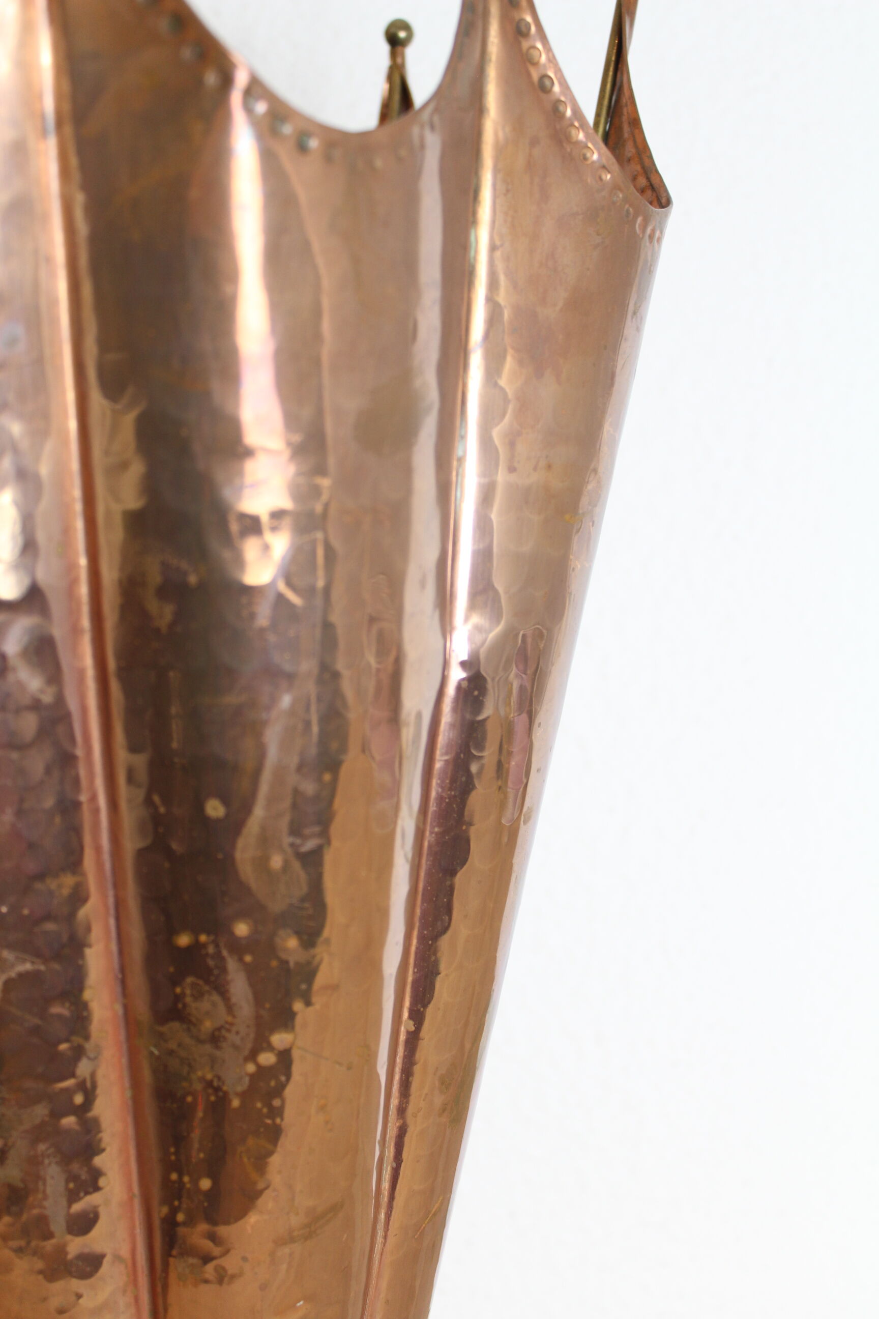 Copper umbrella door