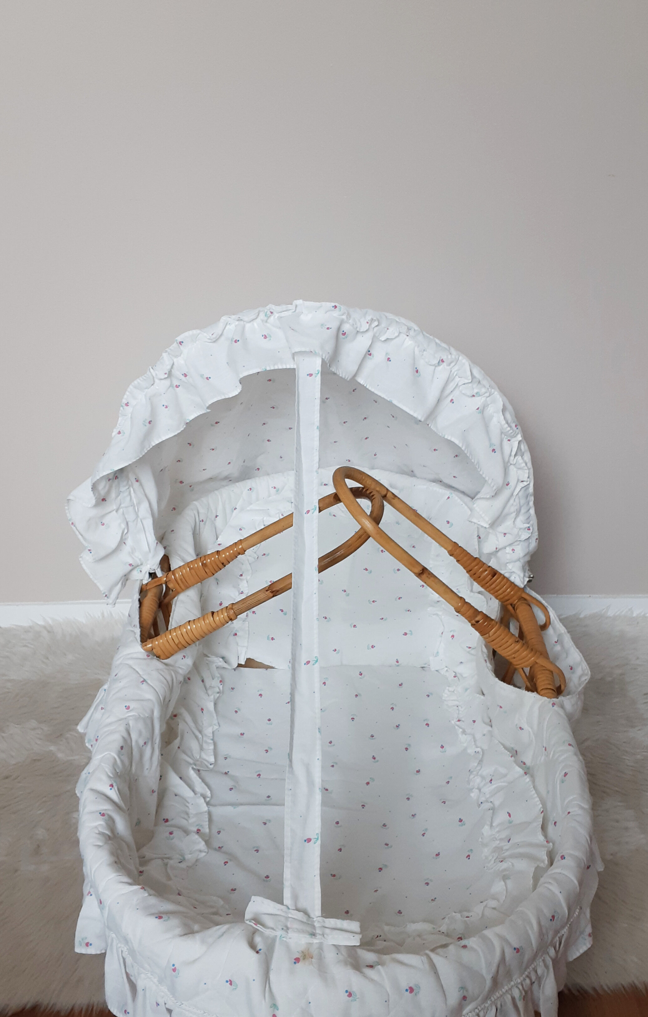Couffin bébé en rotin