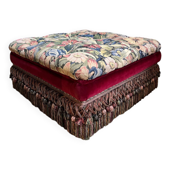 Pouf formant table basse de style Napoléon III