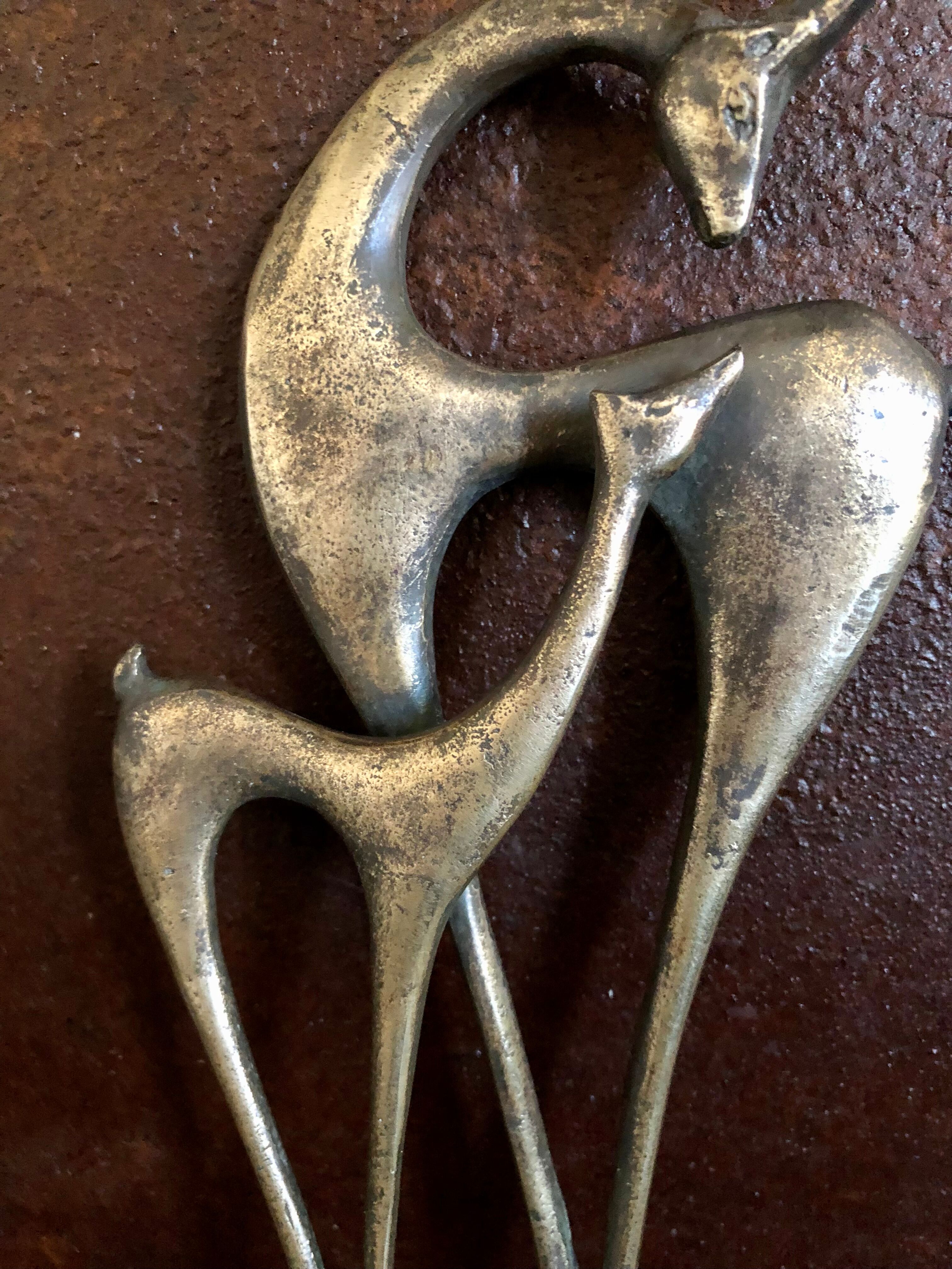 Animal bronze signed