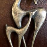 Animal bronze signed