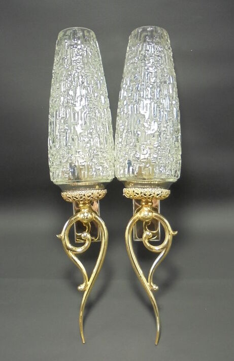 Pair of wall sconces