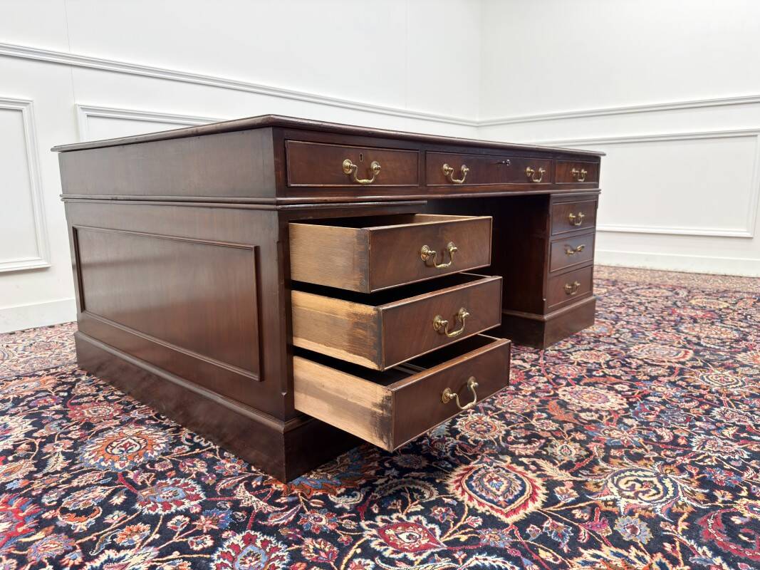Large Classic English Partnerdesk