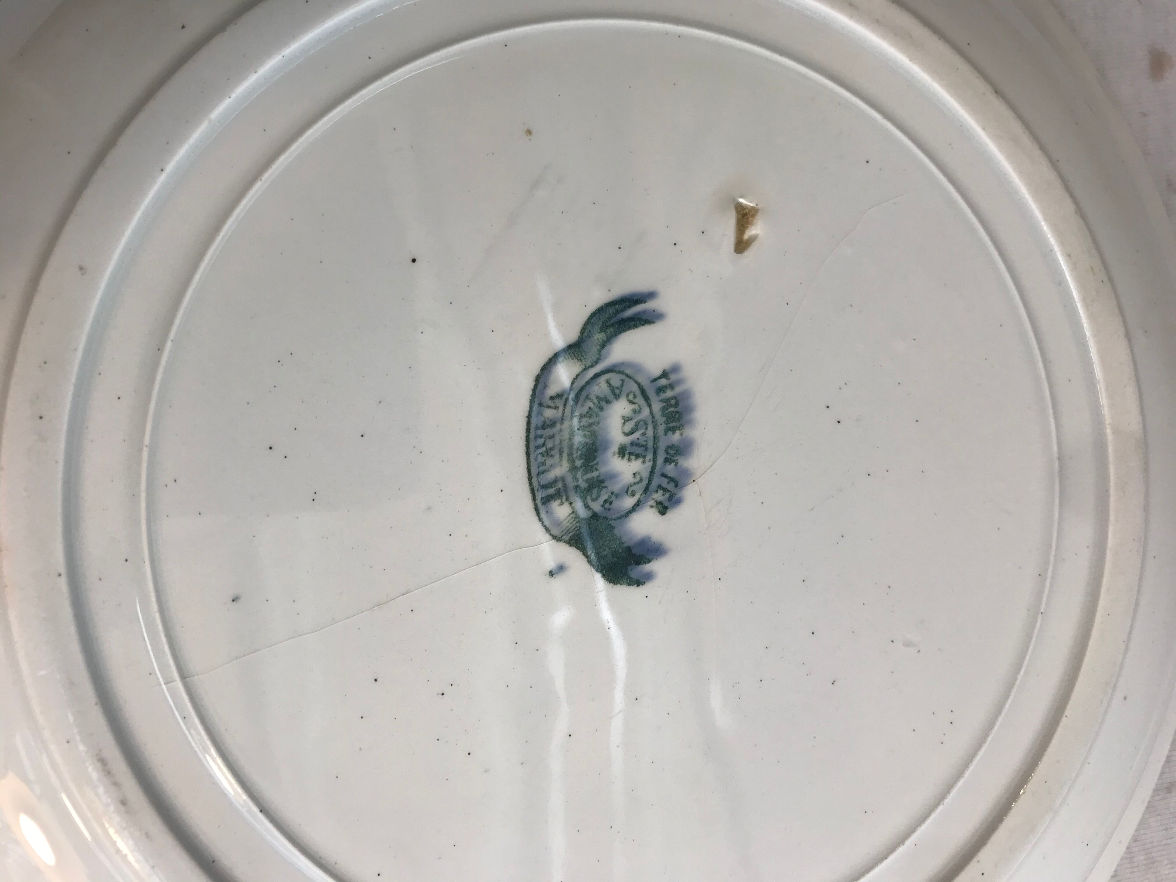 Pair ancient dishes Terre de fer