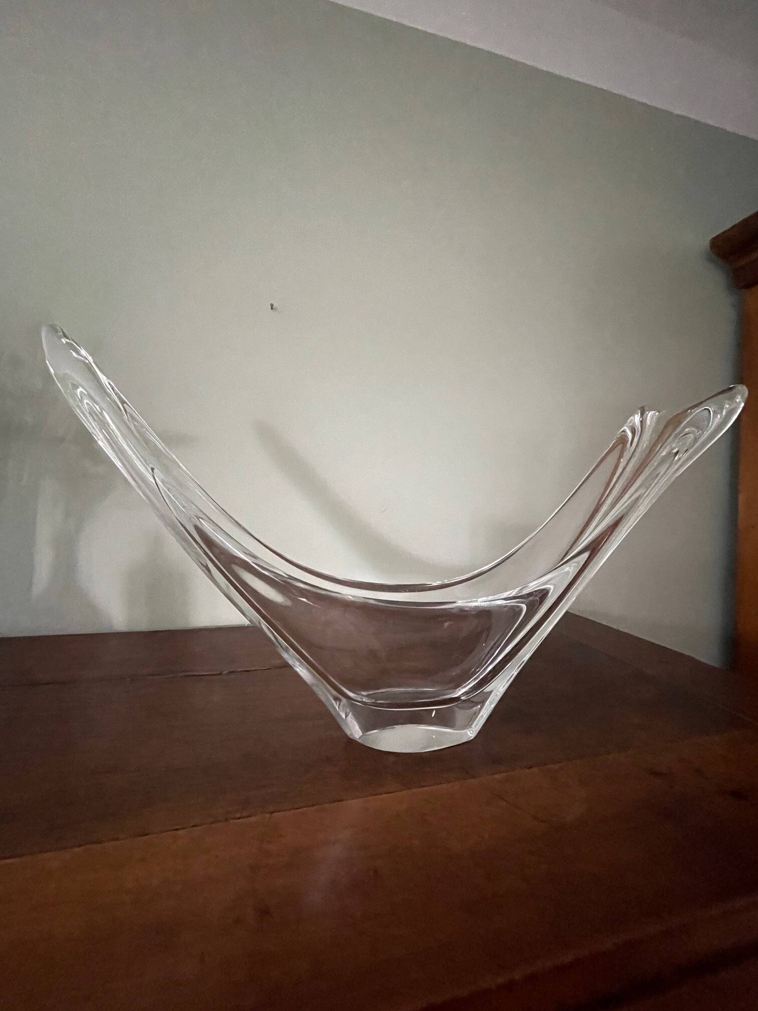 Crystal fruit bowl signed Daum France