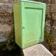 Petite armoire de rangement vintage