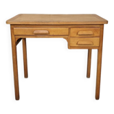 Child's desk