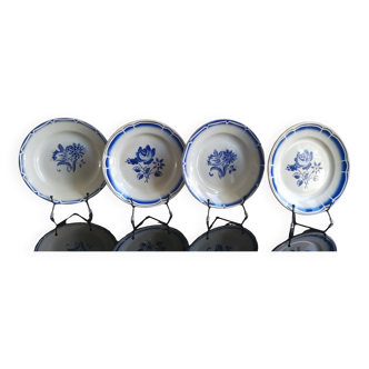 4  anciennes assiettes motif florale bleu St Amand et Badonviller