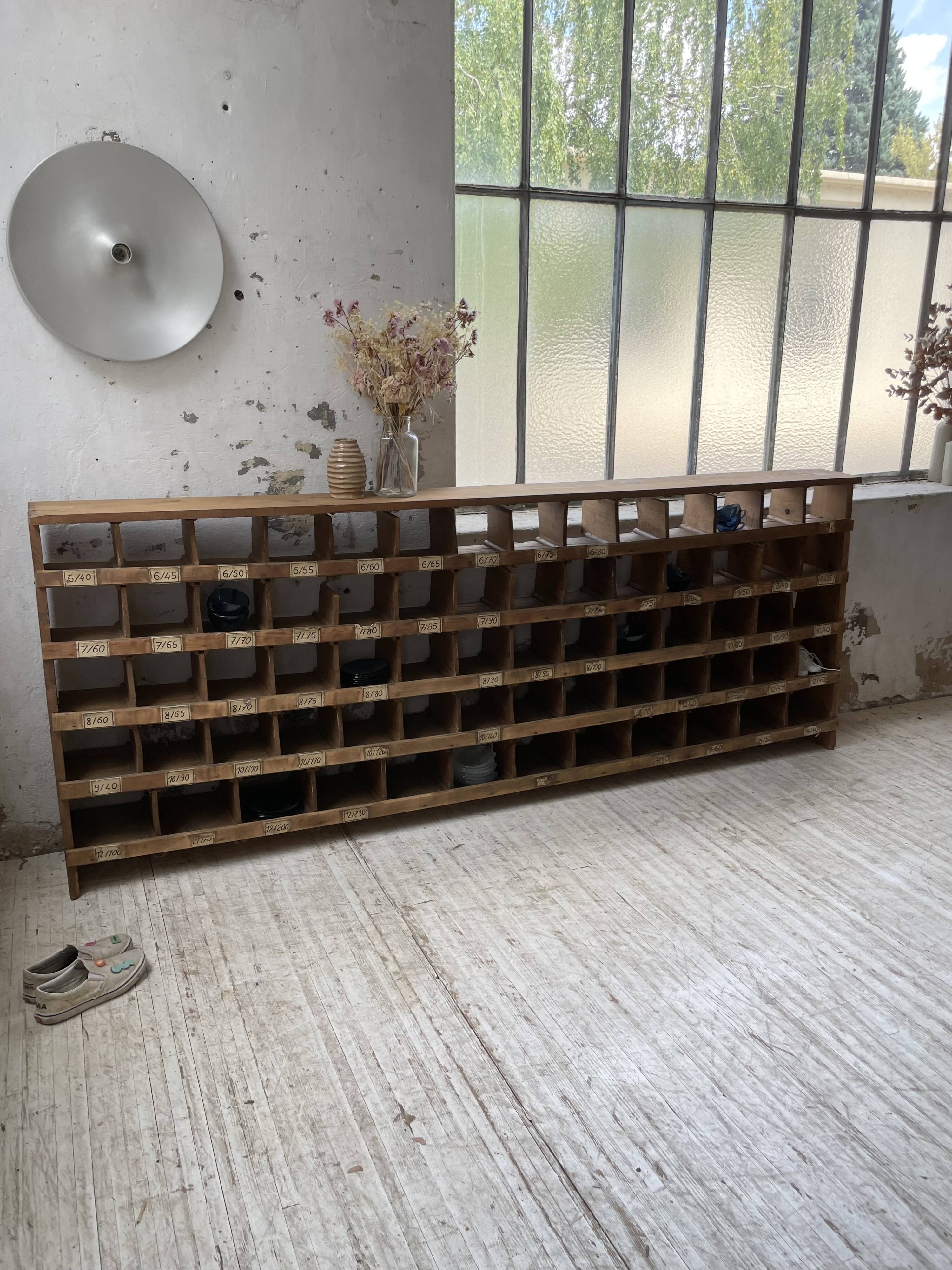 Meuble de métier pin à cases XL 250cm