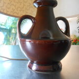 Ceramic body lamp with handles