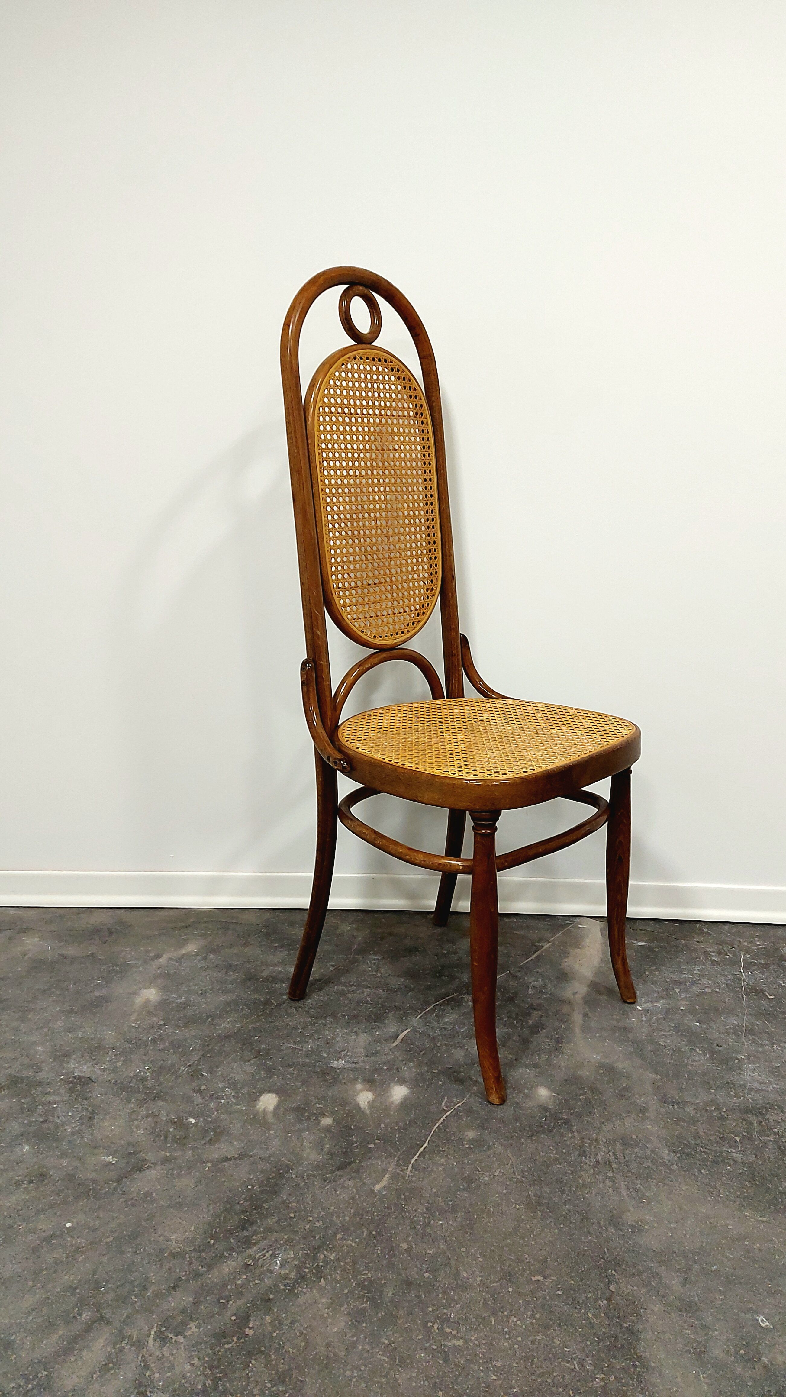 Dining chair, bentwood, m 17, high back