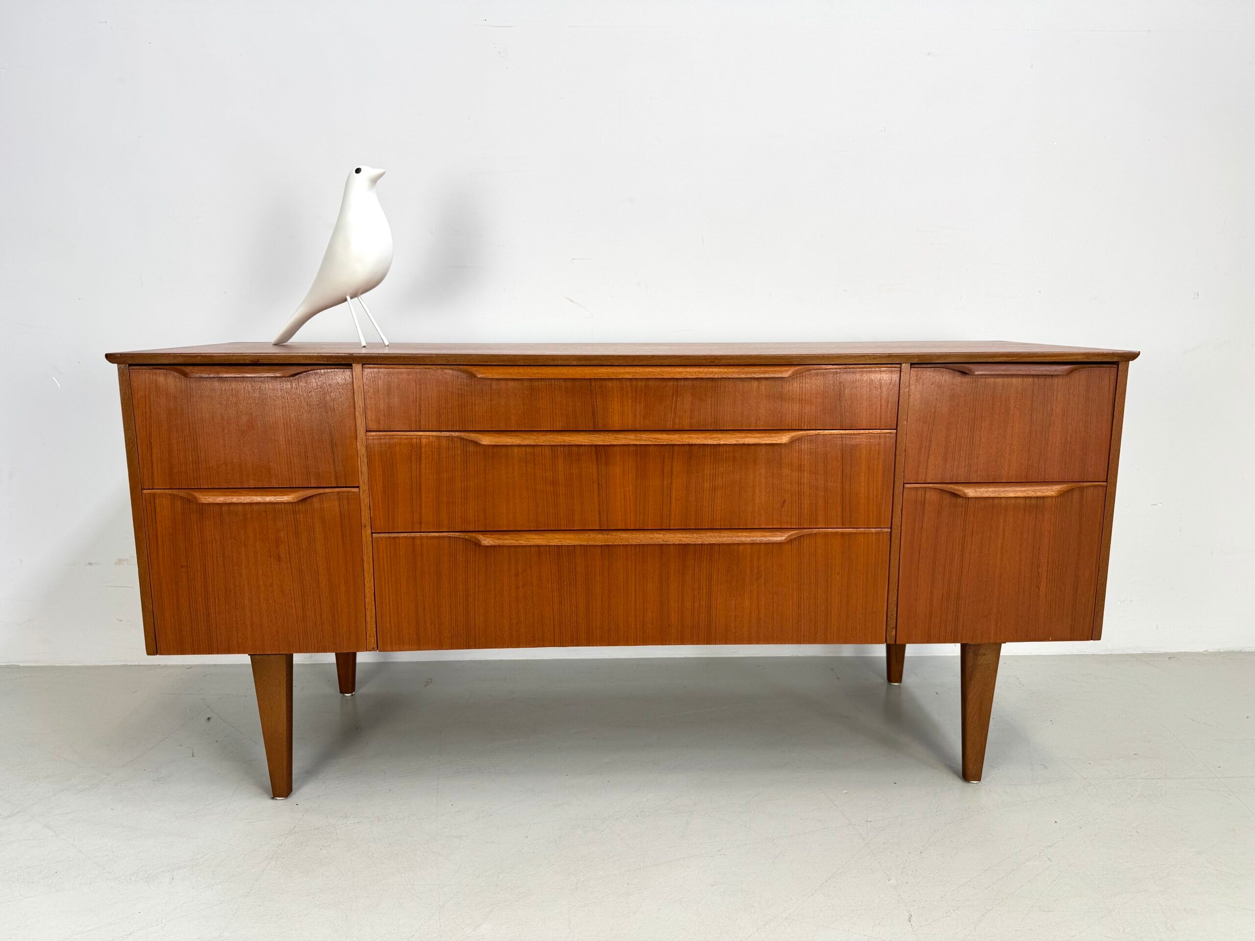Vintage Austinsuite sideboard.