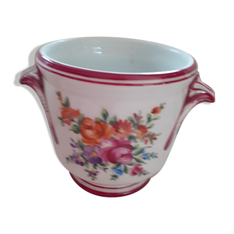 pot in Limoges signed Annnie Lestennet. Hand painted.