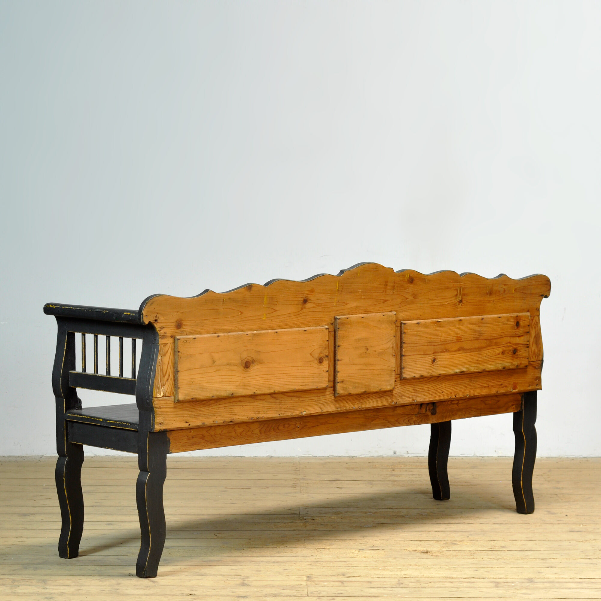Antique pine bench, 1900s