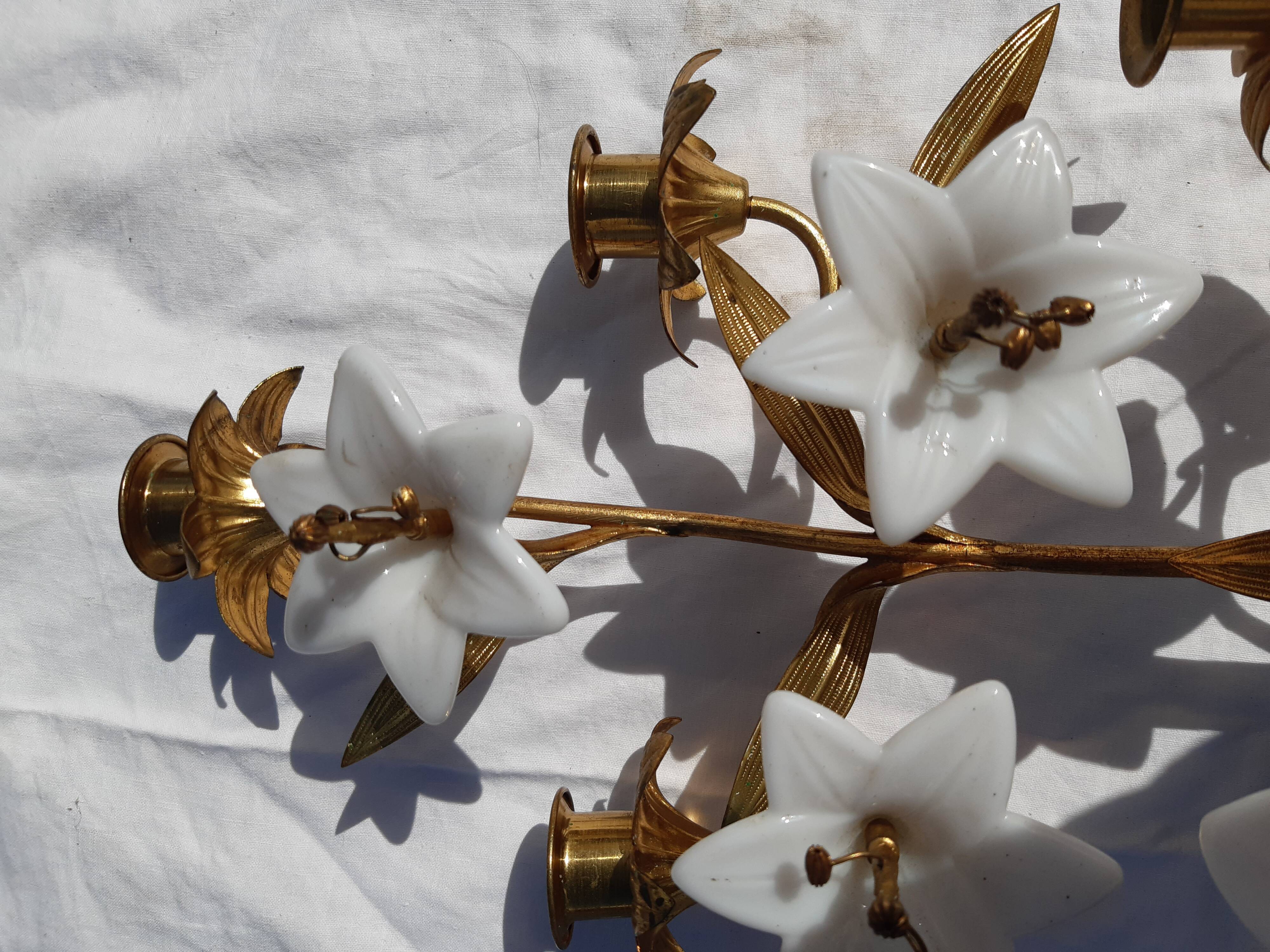 5 metal candles and opaline flower