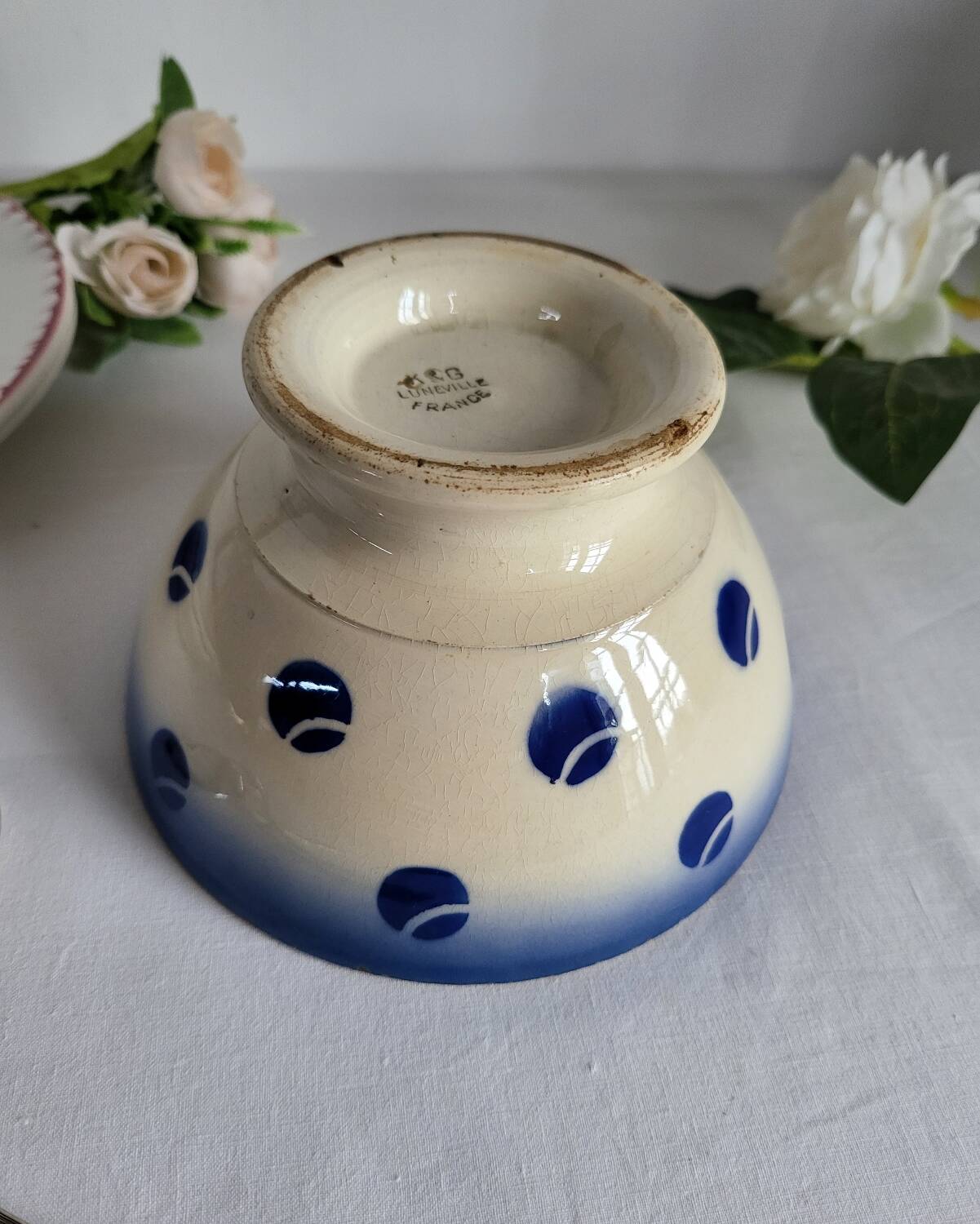 Antique Lunéville earthenware bowl KG with blue polka dots