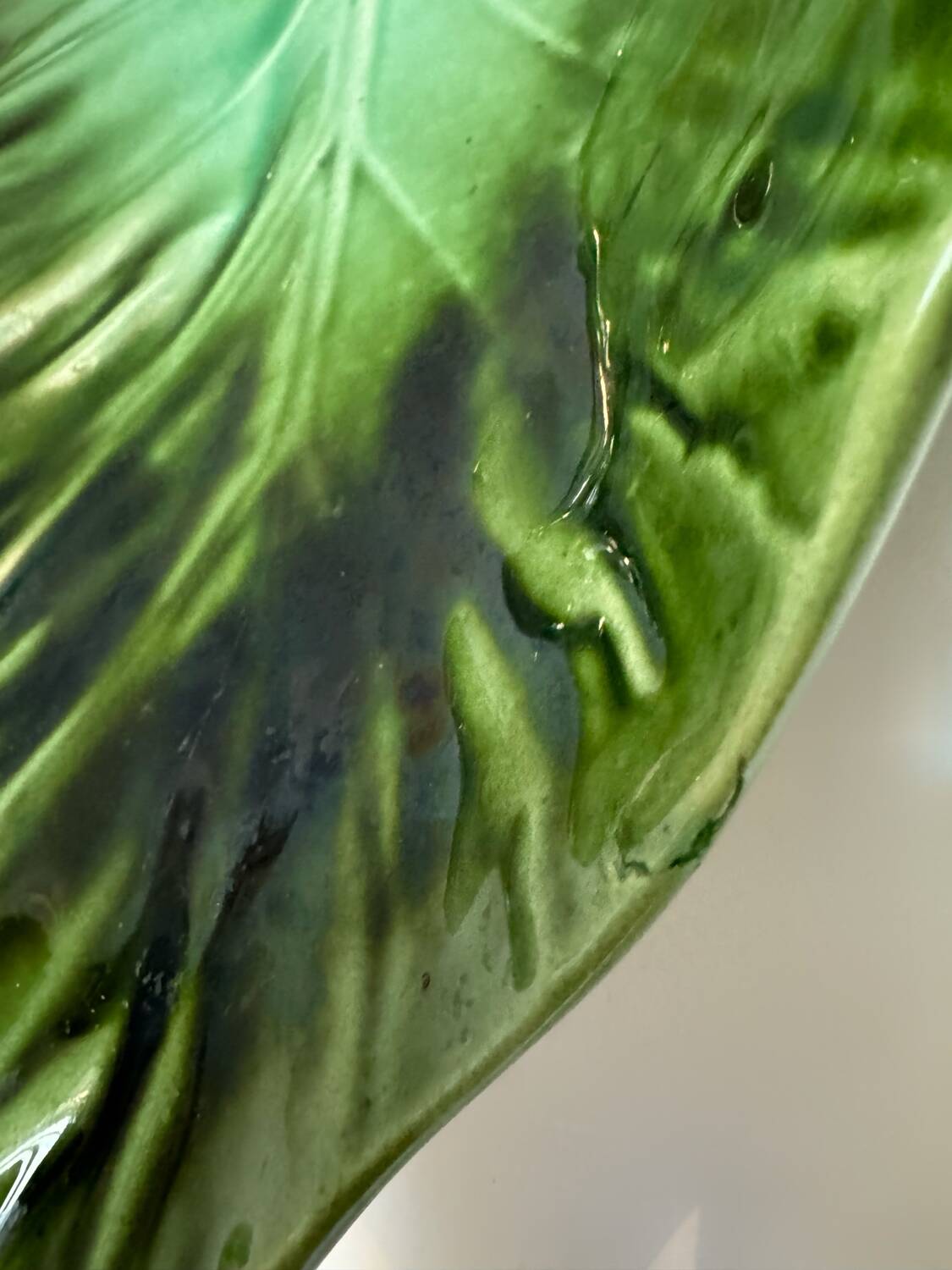 Large ceramic leaf cup from the 60s