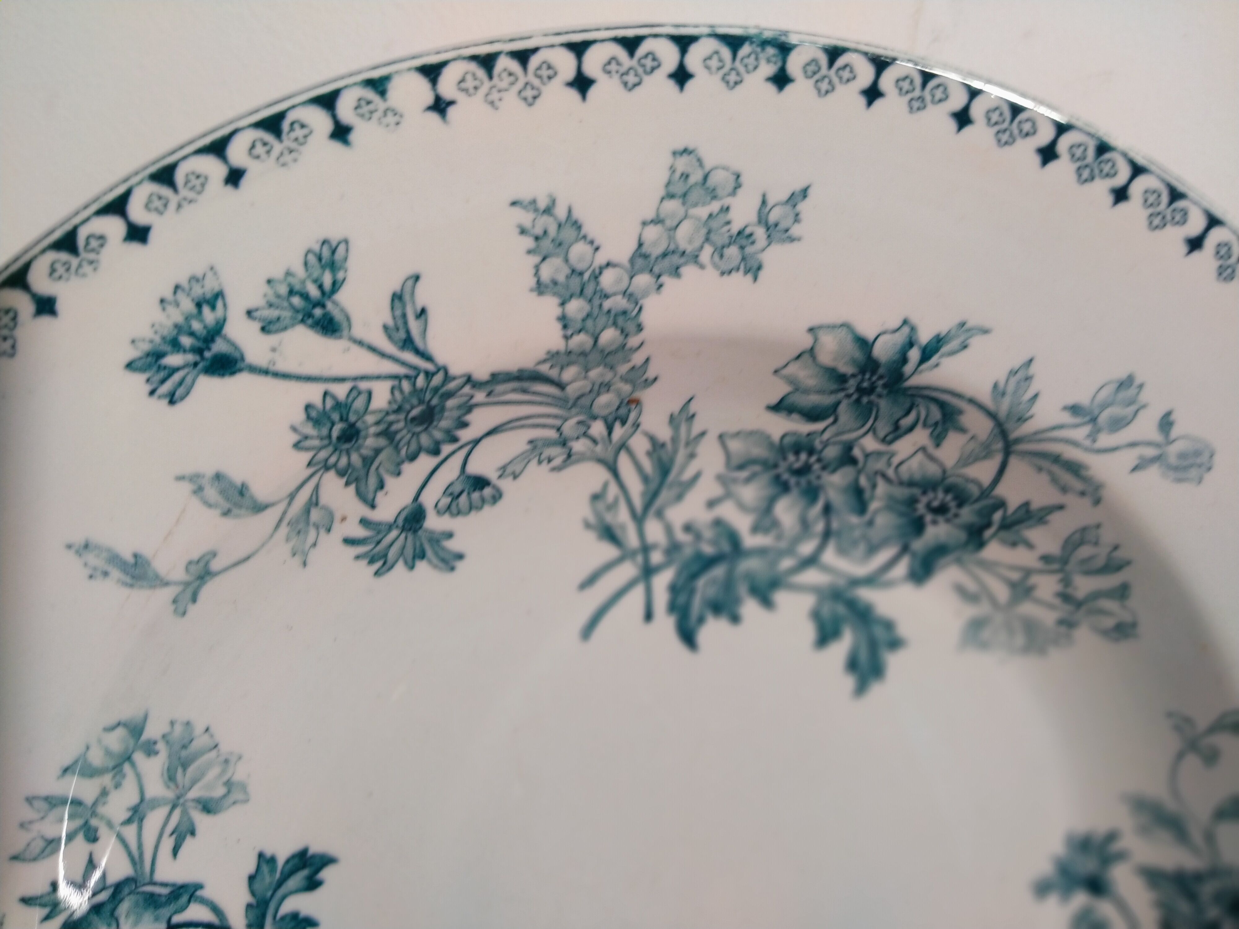 Hollow plate Sarreguemines UC model Elvire