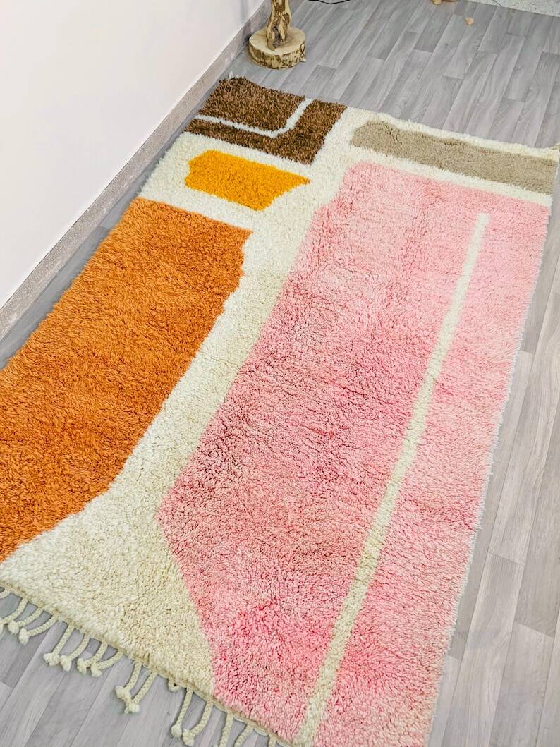 Traditional Moroccan rug 200cm x 300cm