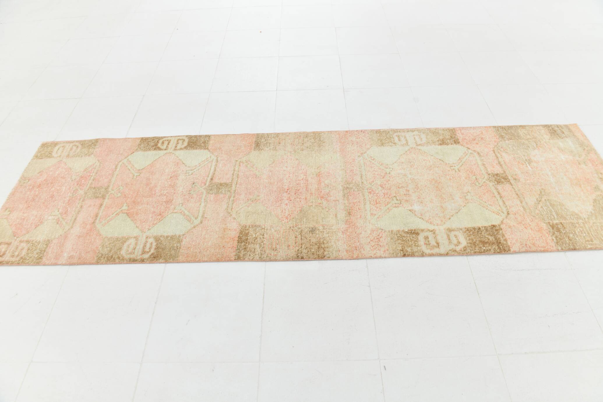 3x9 Modern Vintage Runner Rug, 81x289Cm