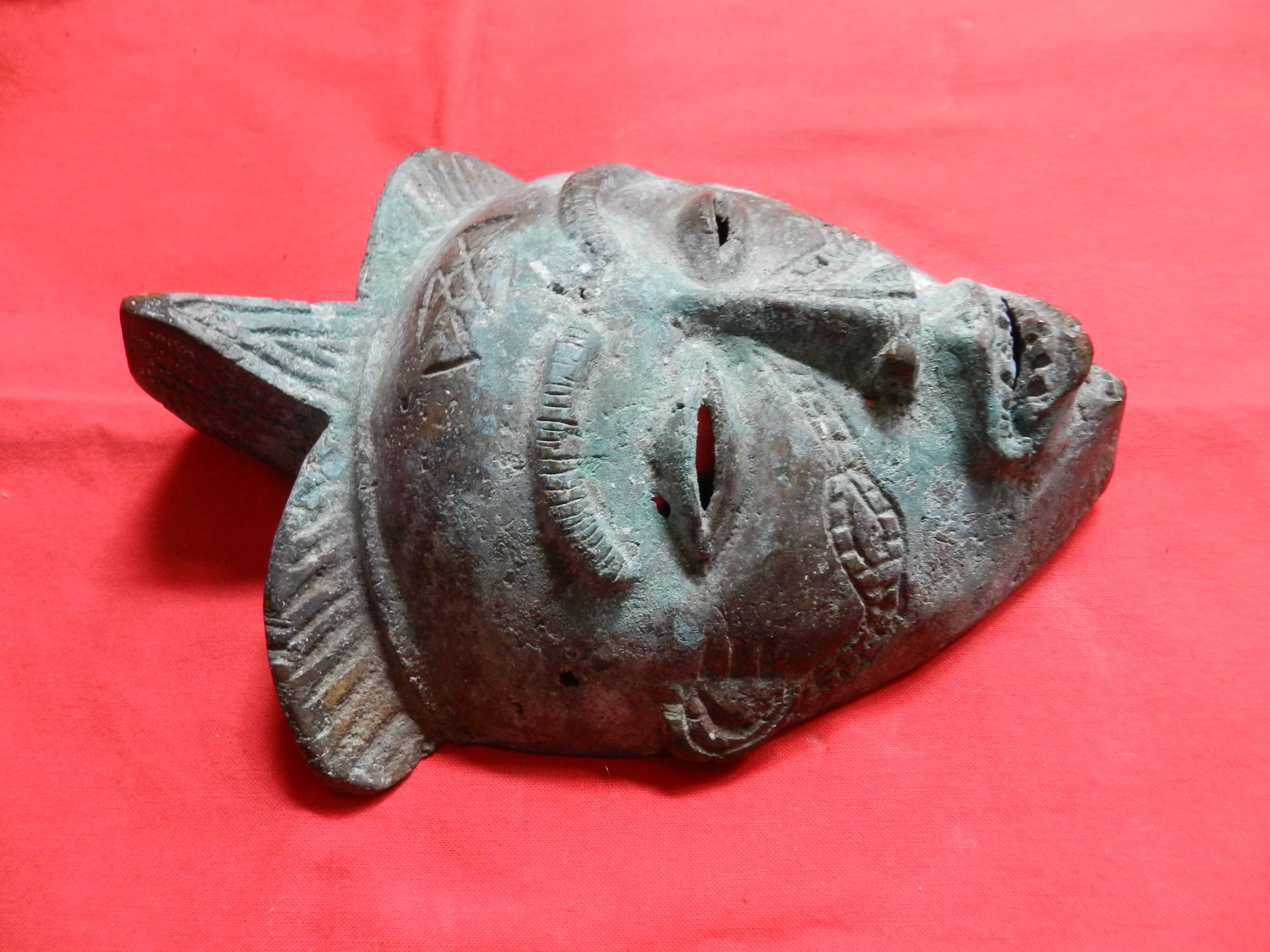 Masque Africain en Bronze Nigère