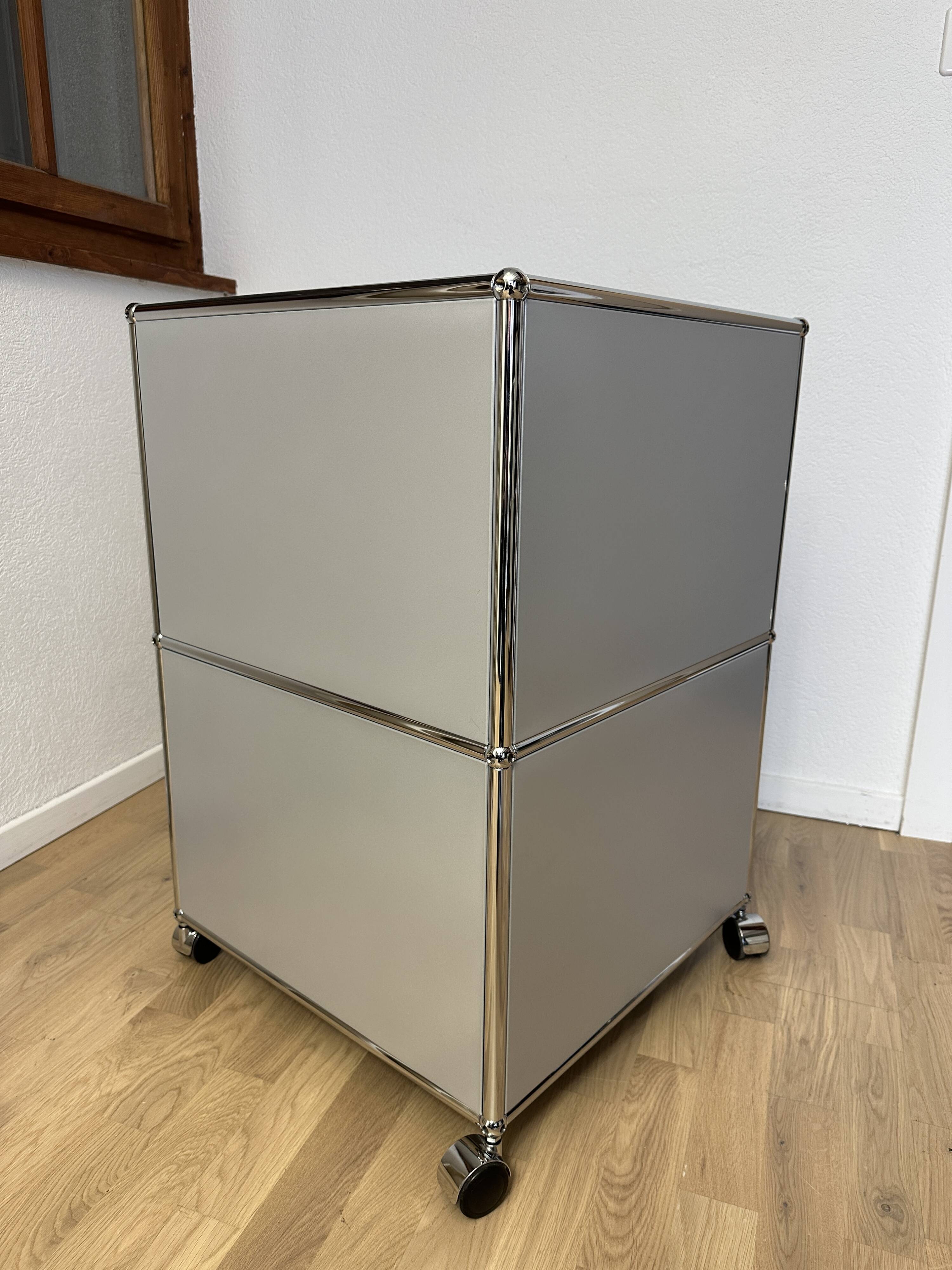 USM Haller Commode in Matte Silver