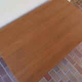 Scandinavian extendable table