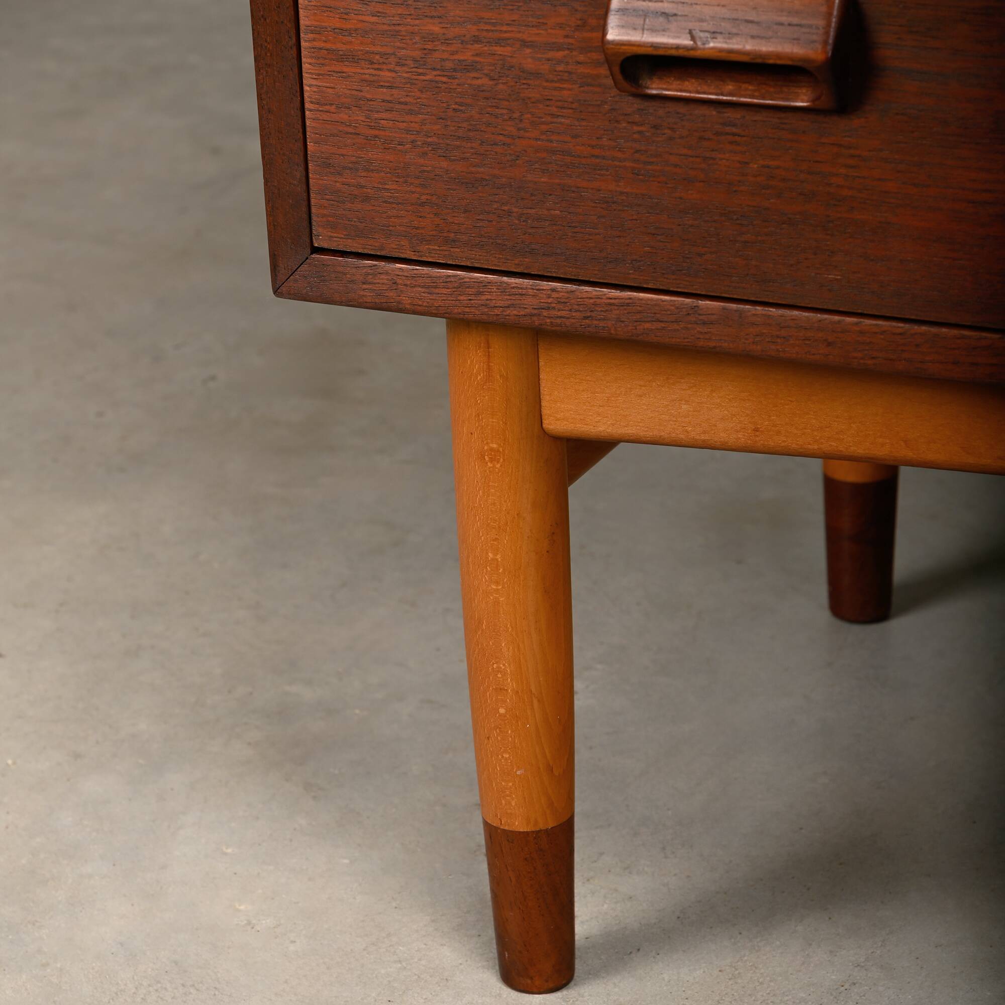 Commode en teck et hêtre de Børge Mogensen, Søborg Møbler