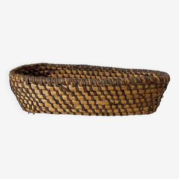 Old bread basket, straw basket