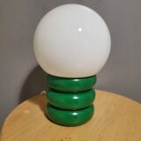 Lampe  à poser ,globe opaline et bois vert laqué vintage, 1980