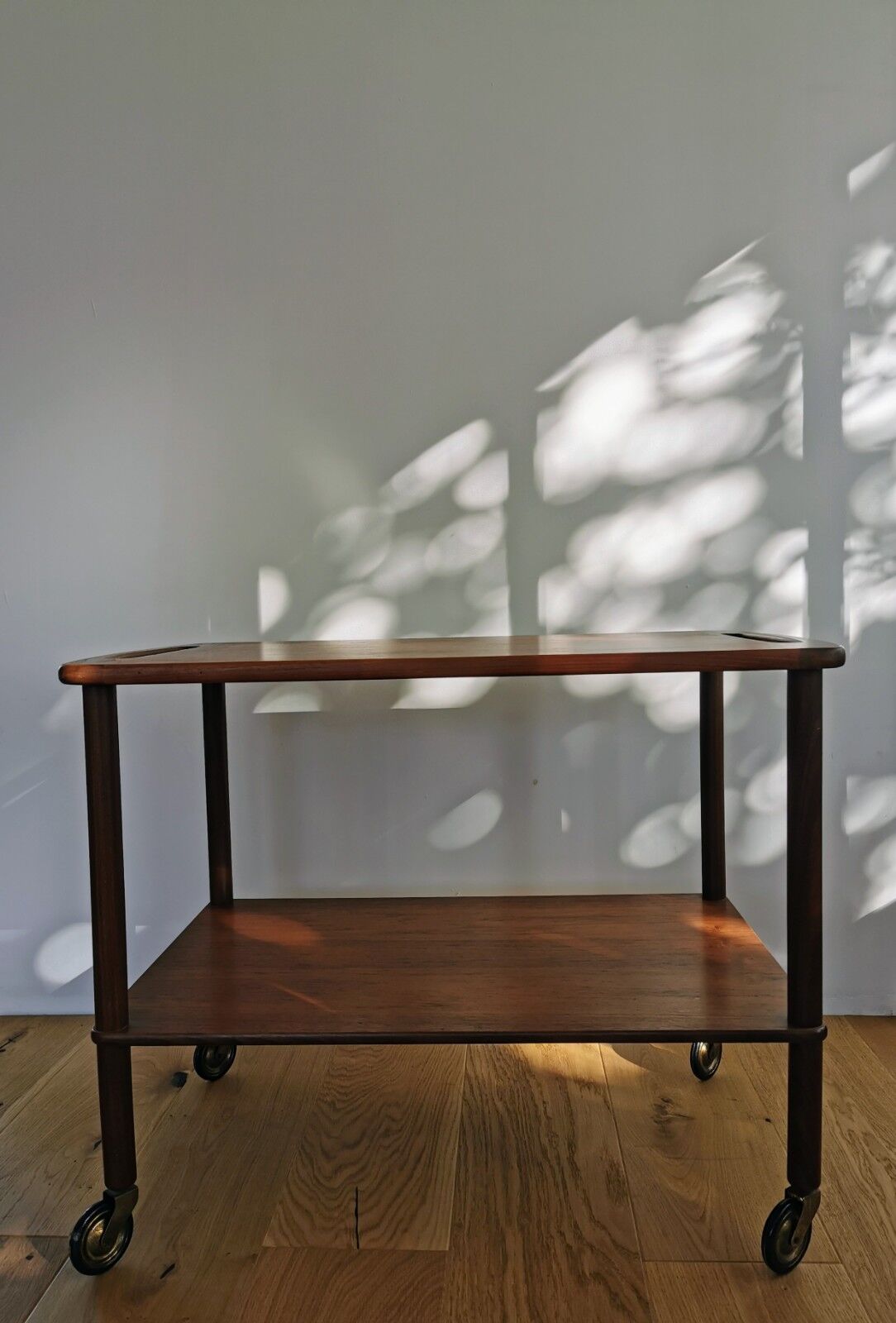 Dessert/ Scandinavian trolley teak Bowa