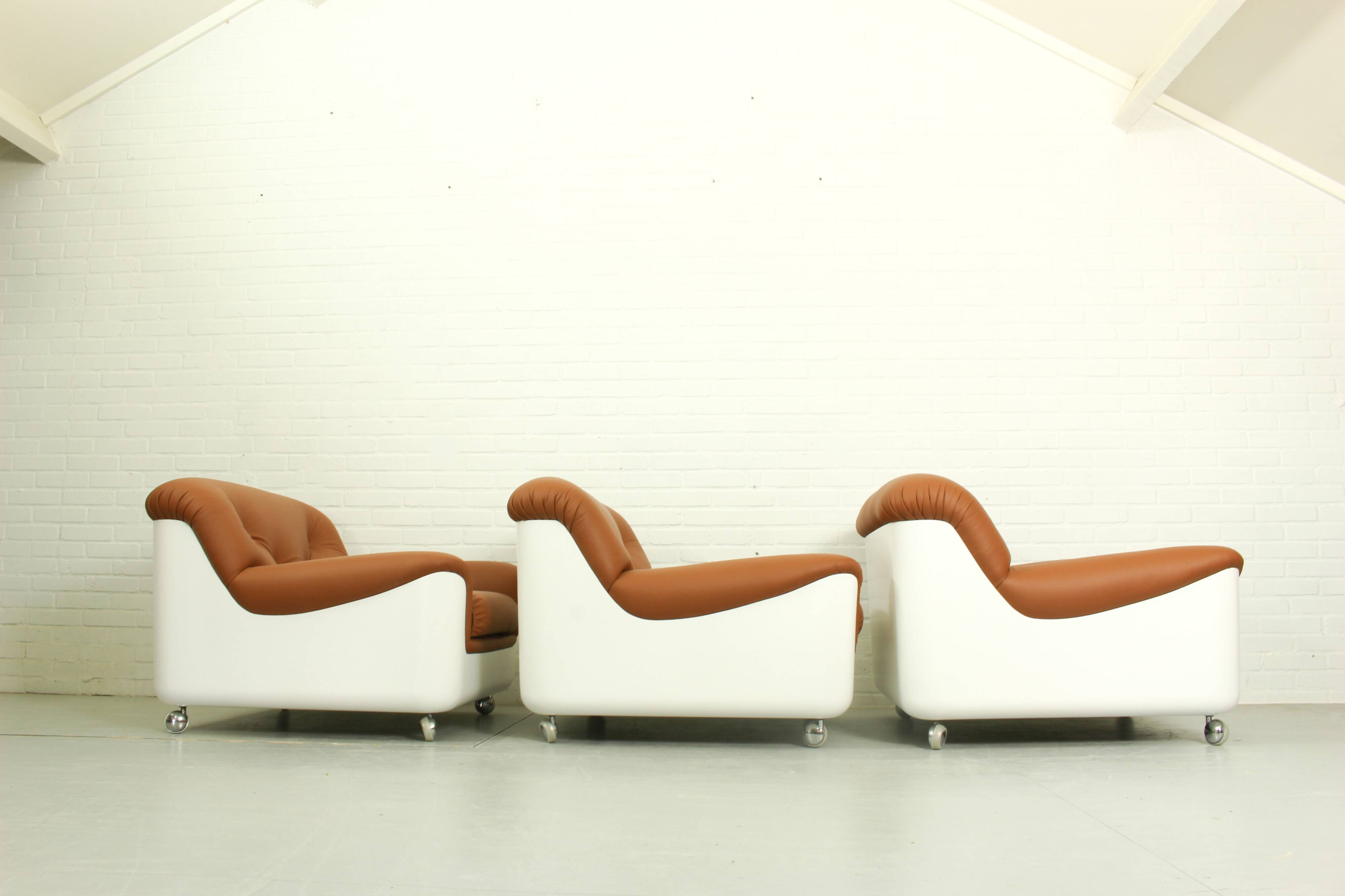Space Age Fiberglass Lounge Chair in cognac leather, 1970s