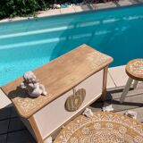 Vintage toy chest with removable heart