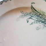 Plat en faïence de Saint Amand à décor de fleurs