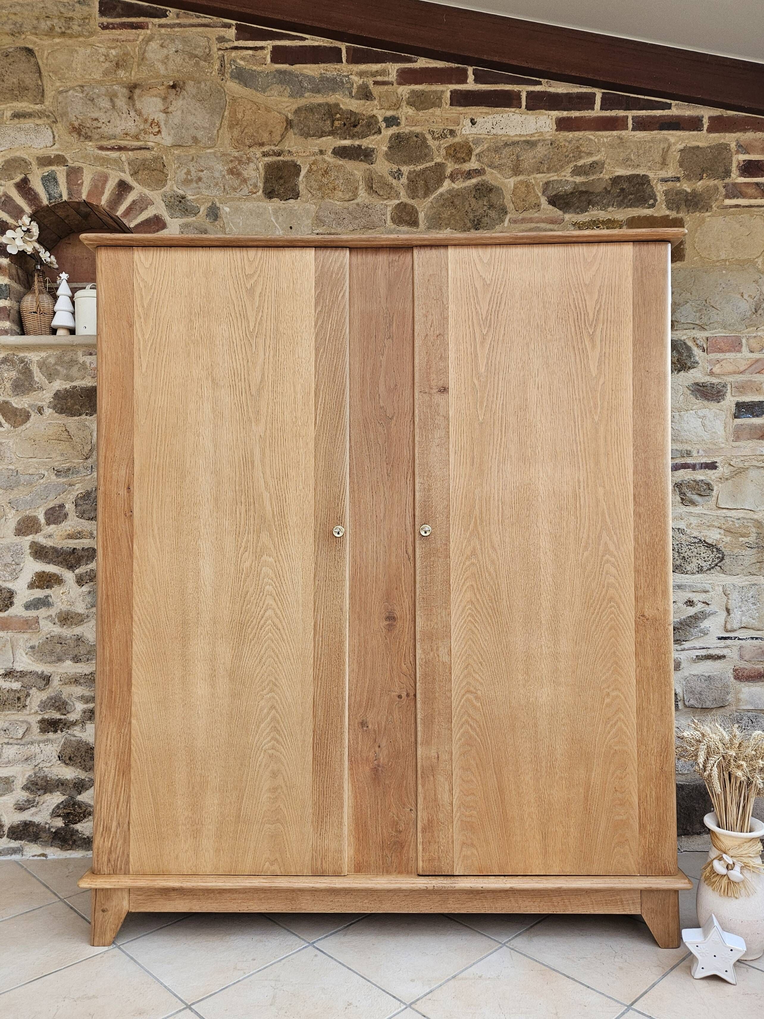 Armoire vintage