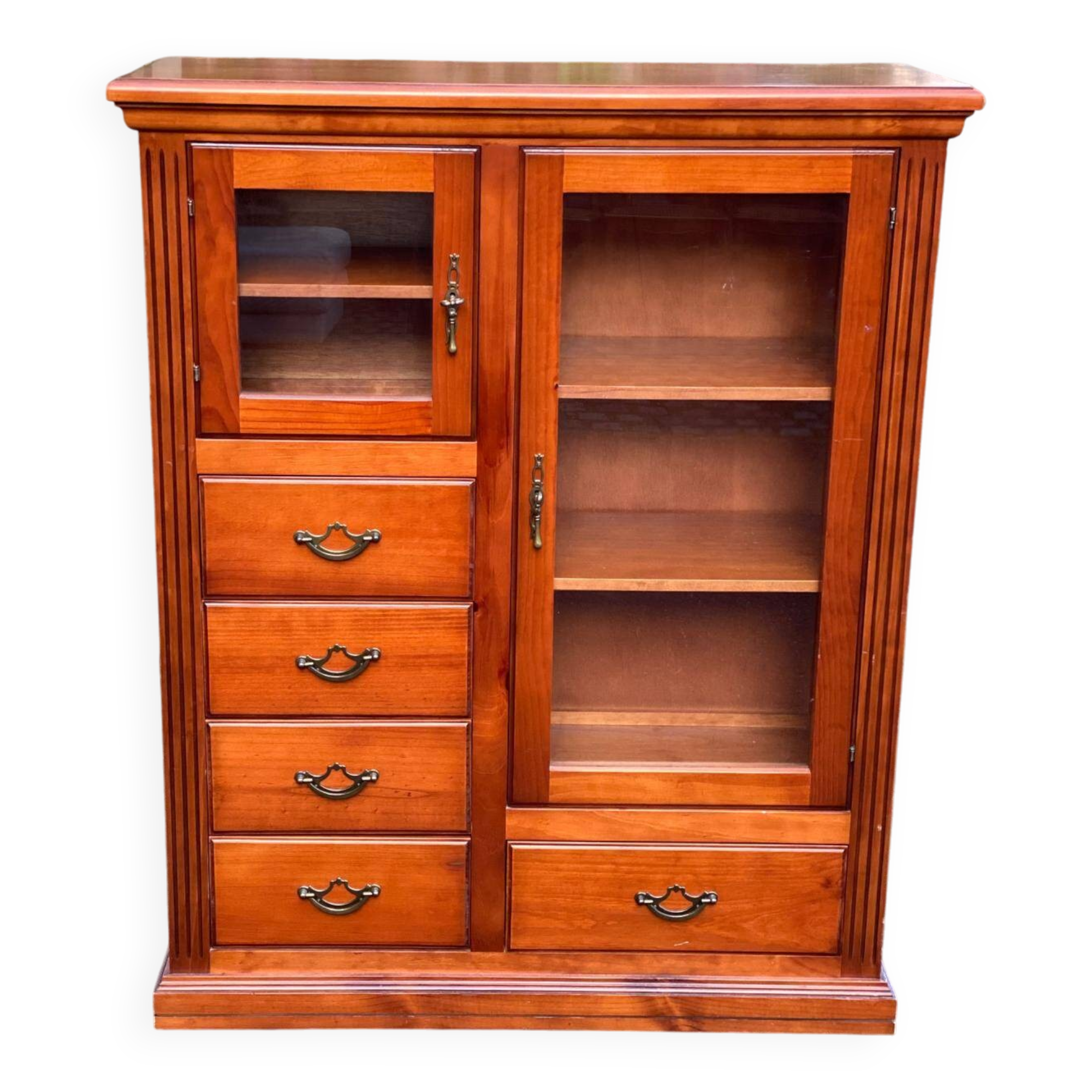 Vitrine Louis XVI en bois massif du 20ème