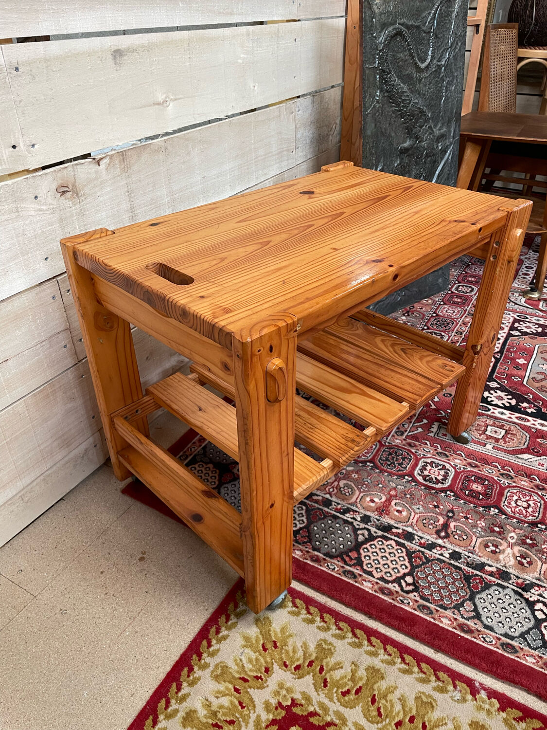 Vintage pine rolling table 70/80