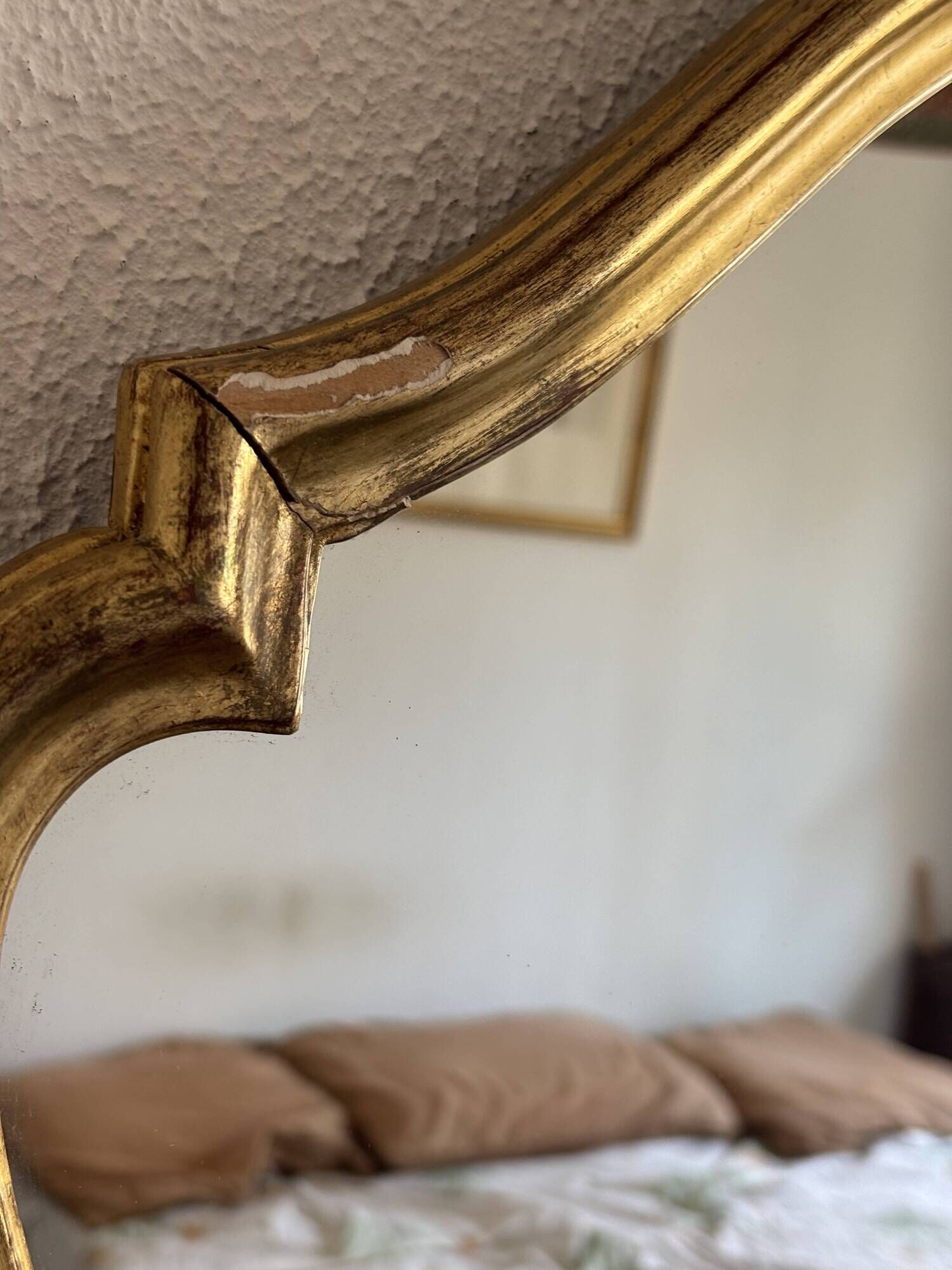 Vintage mirror 1960s Belgian rocaille style gilded wood - 61 x 49 cm
