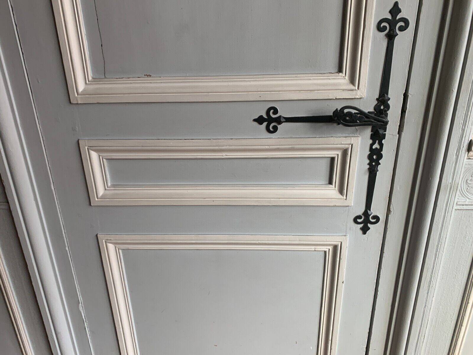 Double-sided passage door in 20th century patinated fir