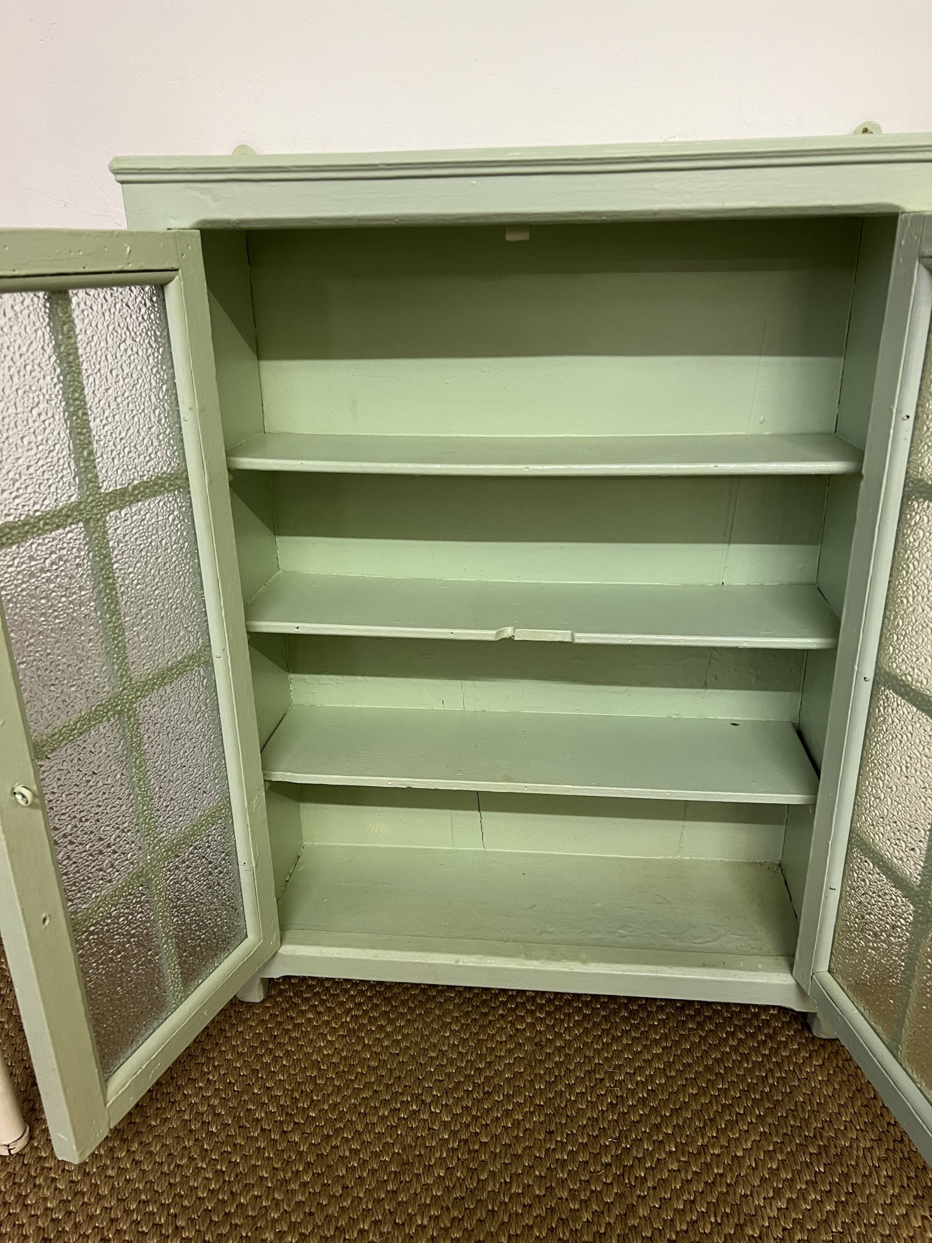 Small vintage medicine cabinet