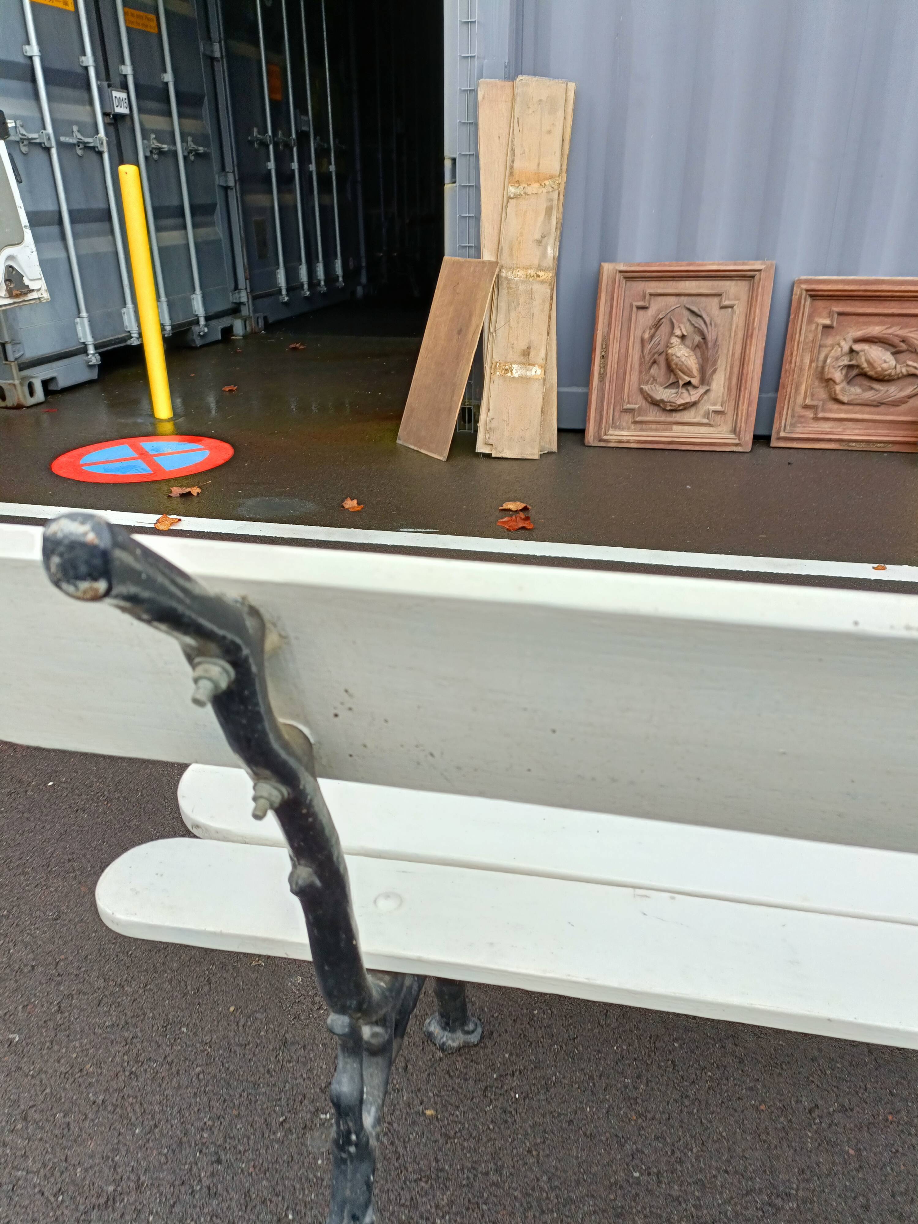 Garden bench old cast iron feet