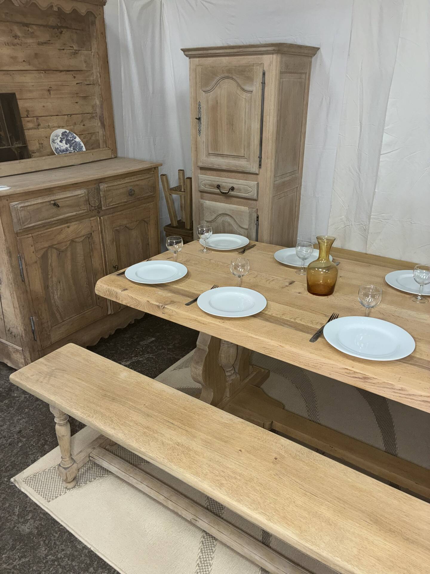 Table de monastère en chêne massif