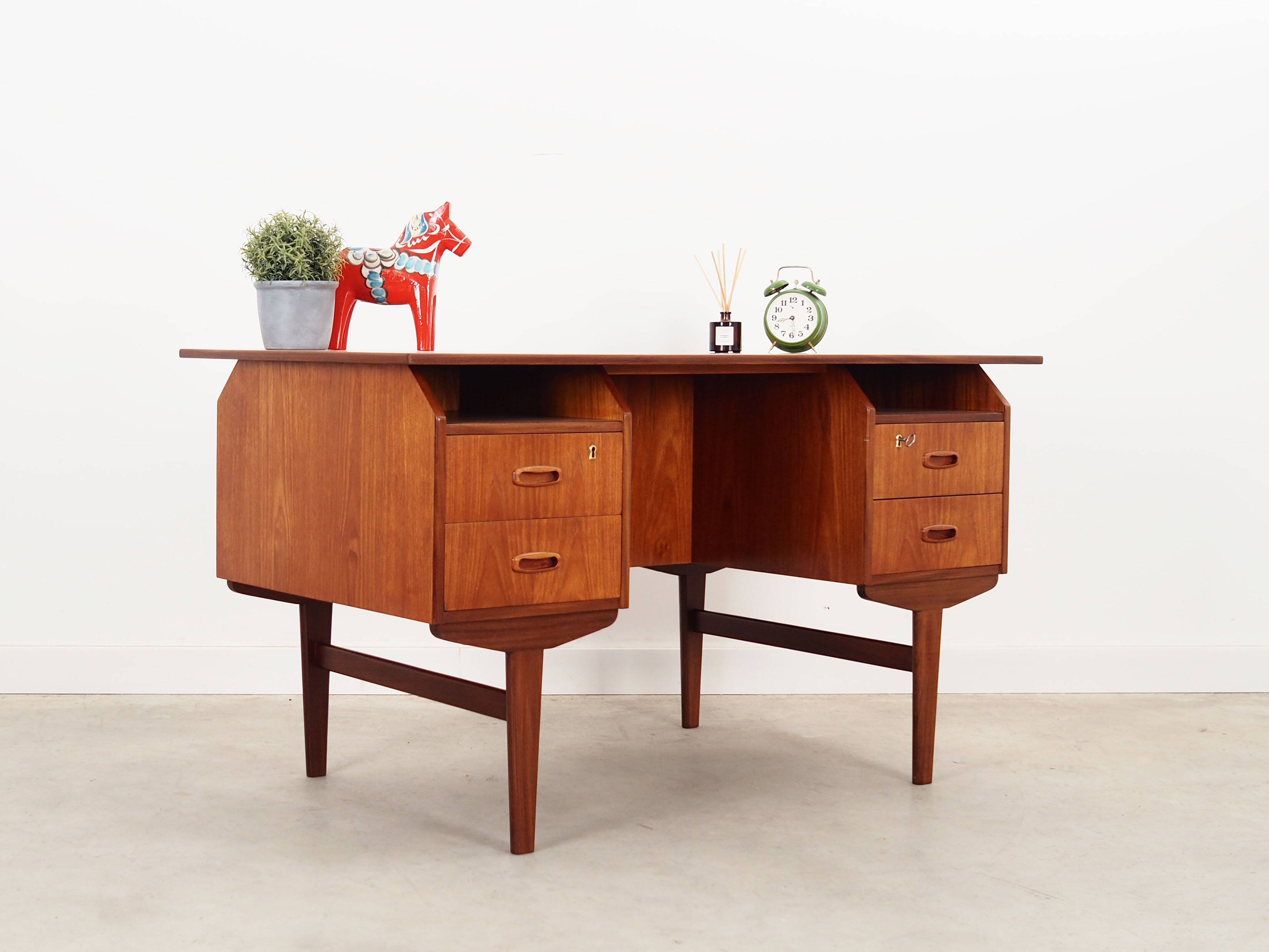 Teak desk, Danish design, 1970s, production: Denmark